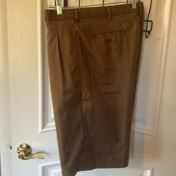 George Martin Contemporary Men’s Tan Shorts  Size 38 - Picture 6 of 8